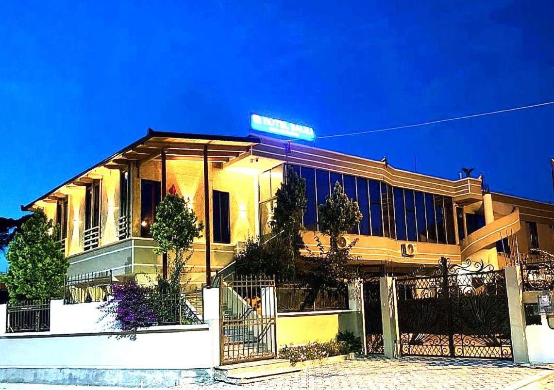 Hotel Balili فلورا المظهر الخارجي الصورة