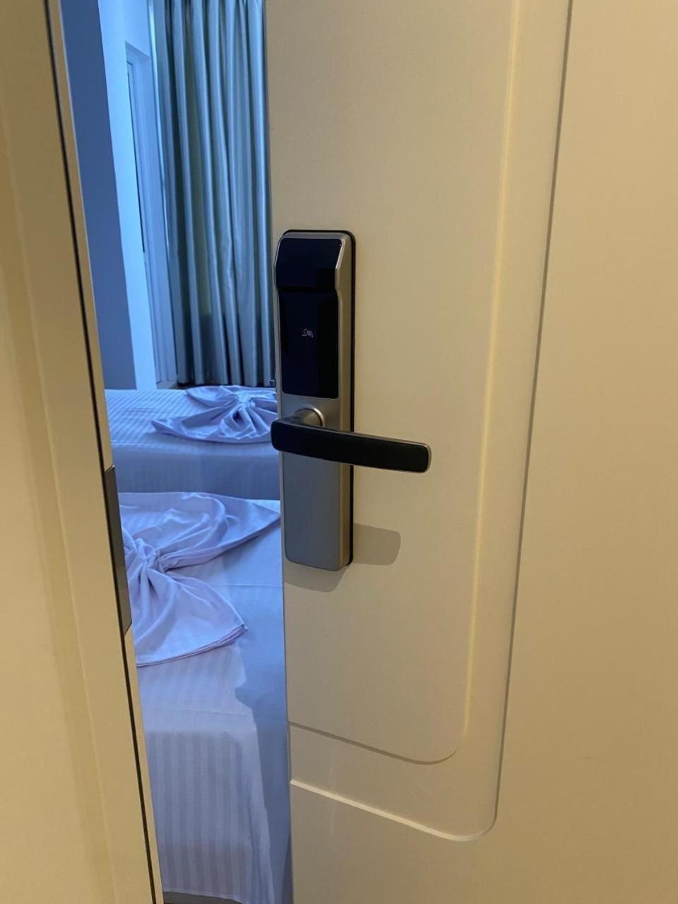 Hotel Balili فلورا المظهر الخارجي الصورة
