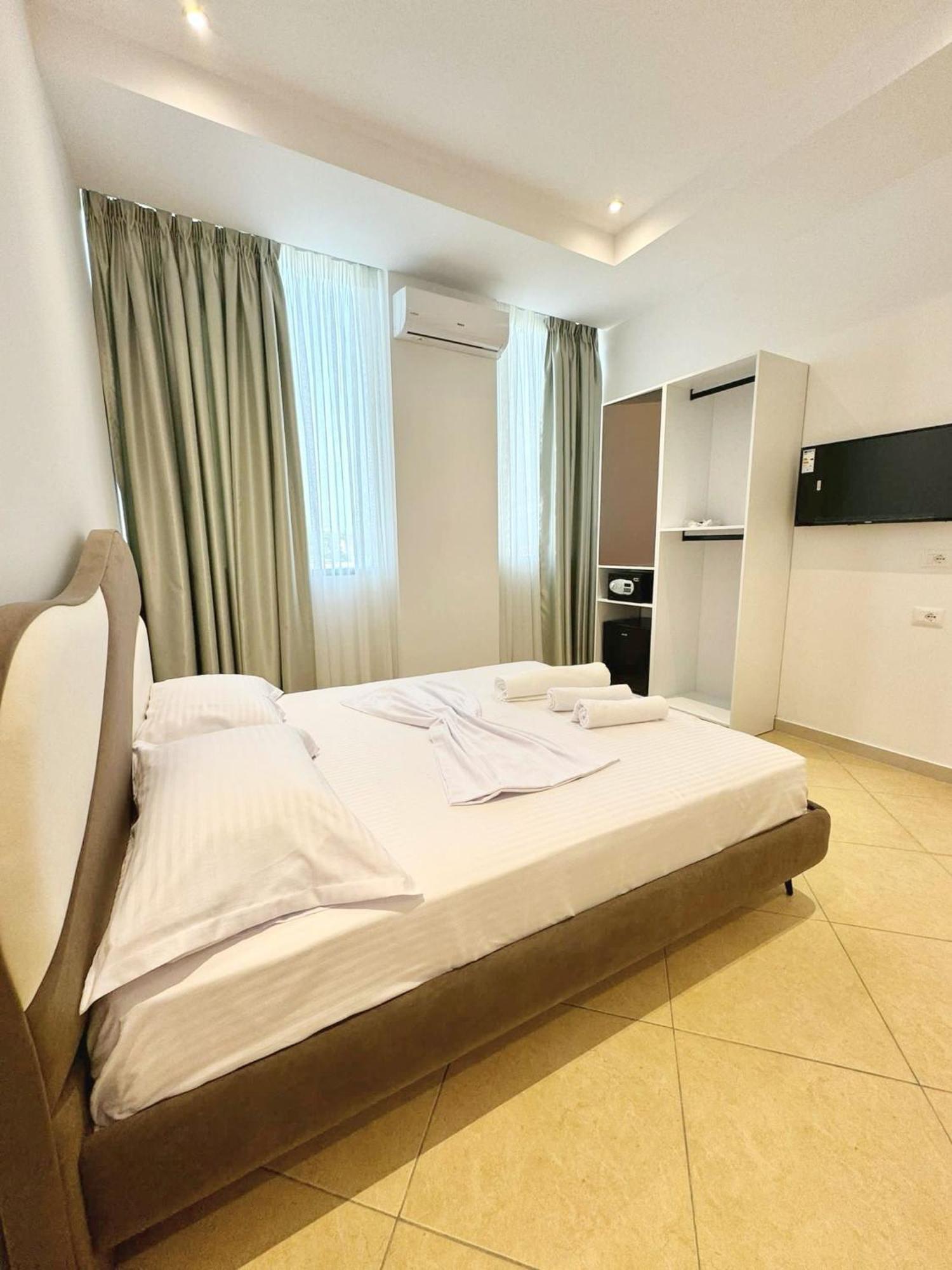 Hotel Balili فلورا المظهر الخارجي الصورة